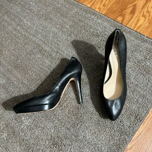 Women’s Coach Heels size 10 item4